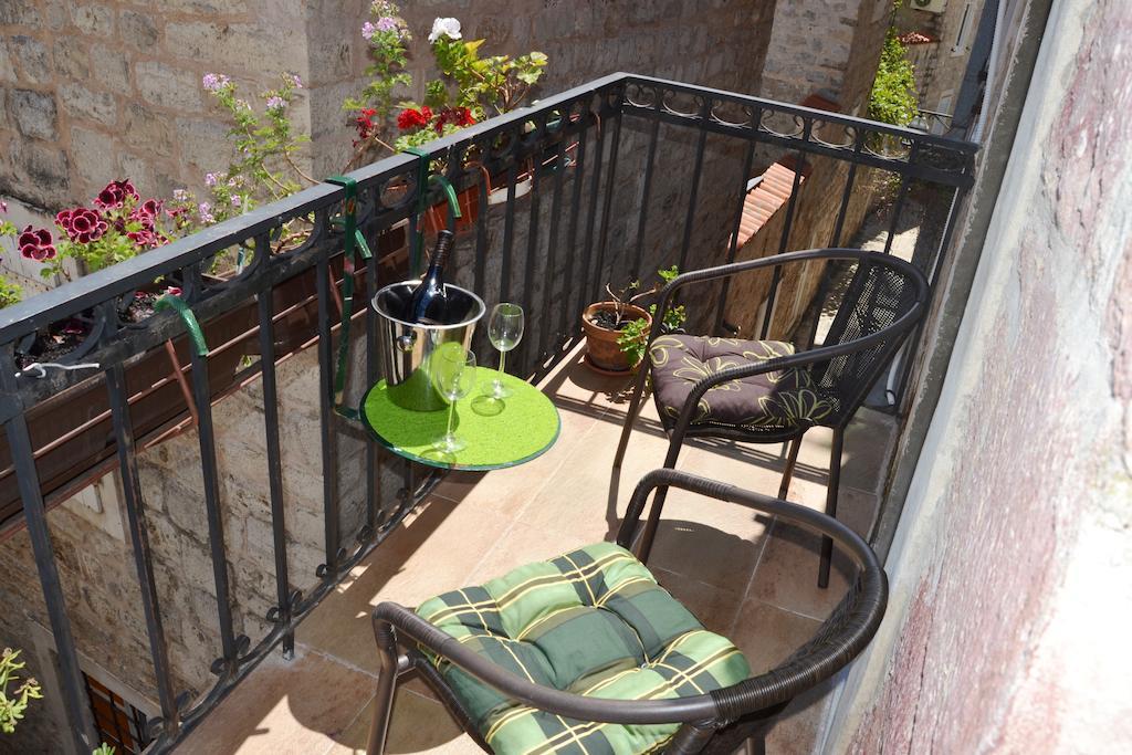 Bell Tower Apartment بودفا المظهر الخارجي الصورة
